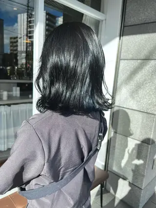 カラー 椎葉 みはるのヘアスタイル