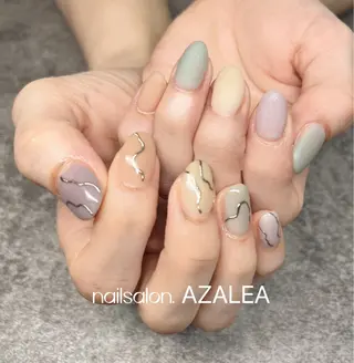 ネイル R inのネイルデザイン