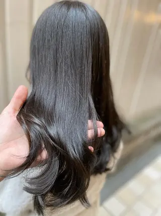 ミディアム antica YOSHIのヘアスタイル