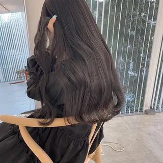ロング カラー たいき/グレージュ/ 透明感/ブリーチなしのヘアスタイル
