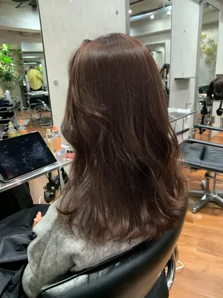 セミロング レイヤーカット/透明 感カラー/aikaのヘアスタイル