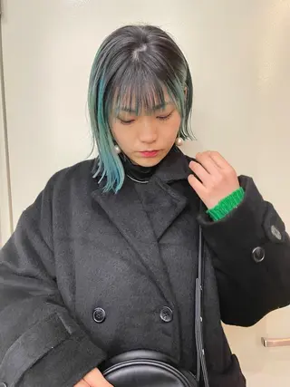 ミディアム カラー オカモト ミユウのヘアスタイル