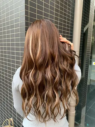 ロング カラー シールエクステ 🪽CHIAKIのヘアスタイル