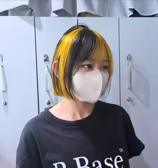 ショート カラー jyui/原宿 ハイトーン/デザインのヘアスタイル