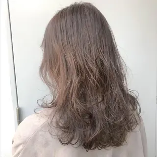セミロング カラー 🤍💕ブリーチカラ ーAyaka💕🤍のヘアスタイル