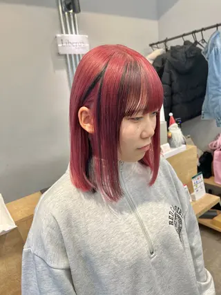ミディアム カラー ブリーチ毛の縮毛矯正 ハイトーン/岡本智樹のヘアスタイル