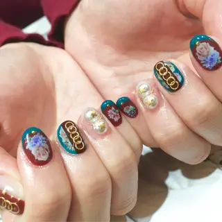 ネイル 山田 貴子のネイルデザイン