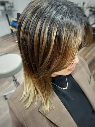セミロング カラー terra✂️ 佐伯 尚哉のヘアスタイル