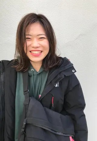 ミディアム さの あやねのヘアスタイル