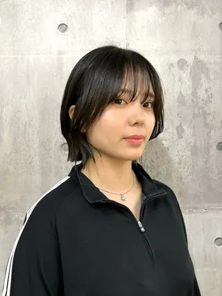 ショート カラー パーマ ヘアアレンジ メンズ 切りっぱなしヘアボブ ミディアムヘアRYOのヘアスタイル