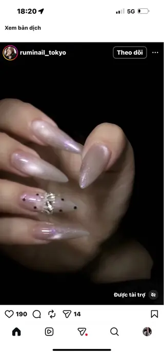 ネイル アニー ルナのネイルデザイン