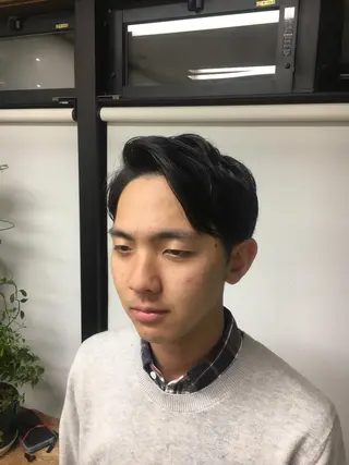 ミディアム メンズ 牧 颯斗のヘアスタイル