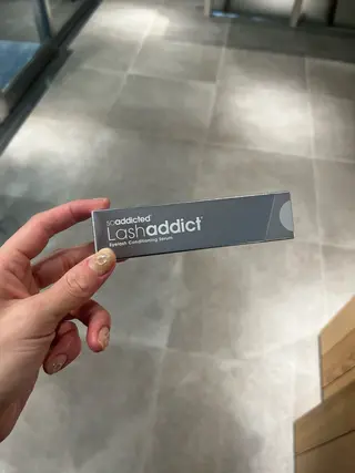 マツエク・マツパ The B/ オガワラナのヘアスタイル