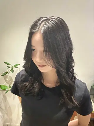 ミディアム 山中 あるのヘアスタイル