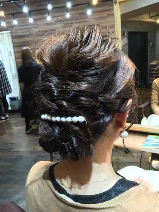 セミロング ヘアアレンジ 川名 充✂️のヘアスタイル