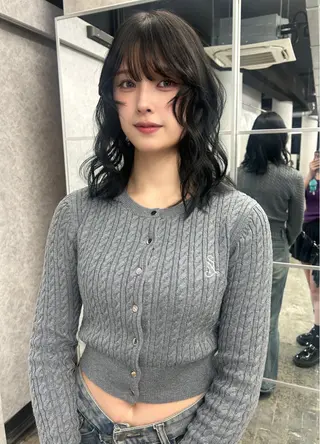 ミディアム レイカ /ハイトーンのヘアスタイル