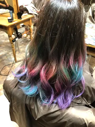 ロング カラー みやもと まなみのヘアスタイル