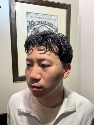 ショート ラヴィザバーバー所属・メンズカット オカムラリョウのヘアスタイル