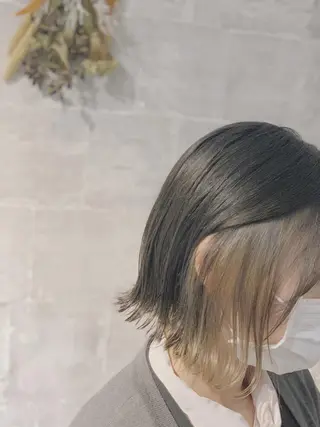 ショート メンズスタイル バレイヤージュ　齋藤のヘアスタイル