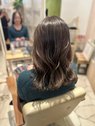 ロング パーマ 韓国風レイヤーカット 🇰🇷❕モカのヘアスタイル