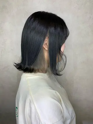 ミディアム カラー swan ユイカのヘアスタイル
