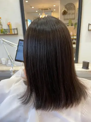セミロング 津田 あかねのヘアスタイル