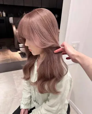 カラー ALBUM銀座店所属・池袋/ブリーチ 韓国🎀あやか🎀のヘアスタイル