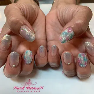ネイル ネイルリボン 受付スタッフのネイルデザイン