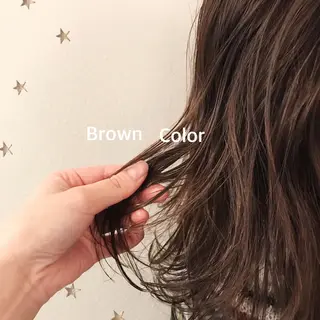 ミディアム カラー 市川 千夏のヘアスタイル