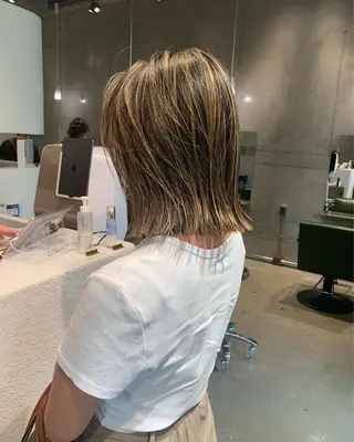 ミディアム カラー 名古屋ハイトーン/ 🐶ブリーチ専門店のヘアスタイル