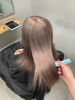 セミロング REINA ISHIDOのヘアスタイル