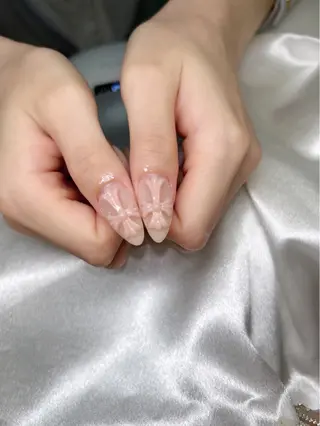 ネイル うるキラ✨ワンホン yuka🥂のネイルデザイン