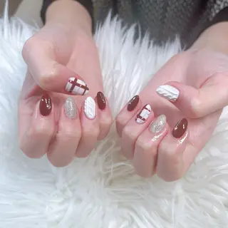 ネイル 根津 綾子のネイルデザイン
