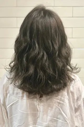 ミディアム カラー 髪質改善⌇透明感 カラー⌇川上葵のヘアスタイル