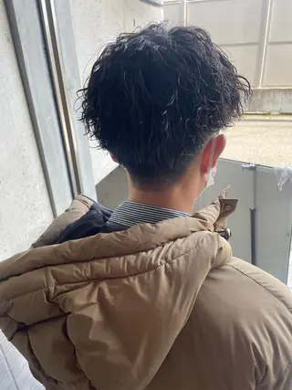 パーマ メンズ 大阪美容師 井上智博のヘアスタイル