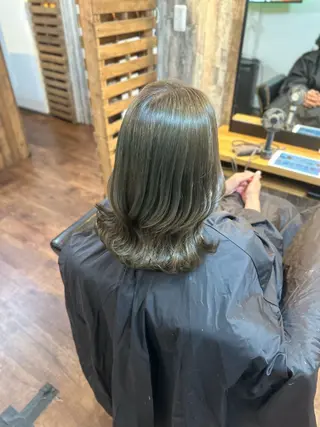 セミロング カラー Luzir⭐︎ GEN⭐︎のヘアスタイル
