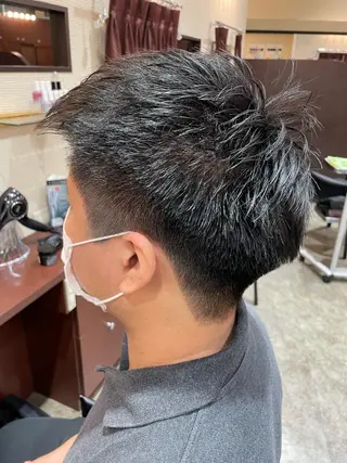 メンズ CURE 朱梨のマツエク・マツパデザイン