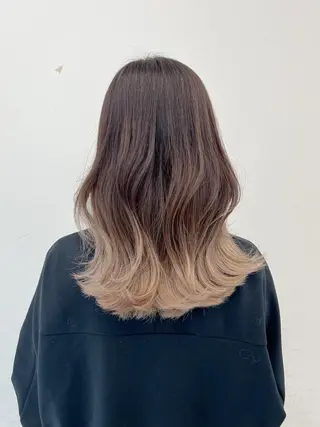 カラー セミロング 【公式】amble luxe池袋東口🩷のヘアスタイル
