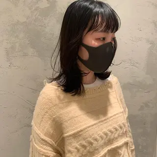 セミロング SAKINO. ベージュカラーのヘアスタイル