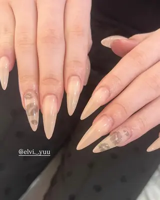 ネイル SALON ELVI.のネイルデザイン