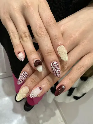 ネイル 個性派ネイル 🌼 ハルカ ♡の眉毛・アイブロウイメージ