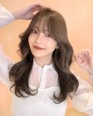 ロング カラー ヘアアレンジ 🤎小顔レイヤー /ベージュ🤎友香のヘアスタイル