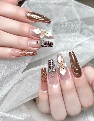 ネイル Maggie Nail🦩のネイルデザイン