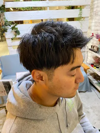 ショート メンズ 長濱 俊のヘアスタイル