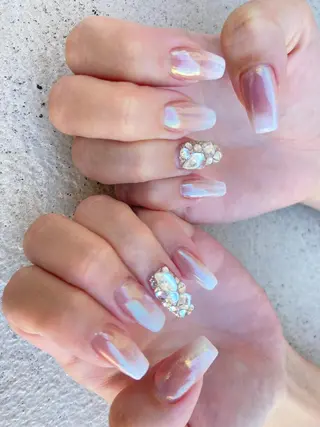 ミディアム ネイル ✴︎ Delightのネイルデザイン