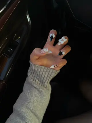 Allure あやののネイルデザイン