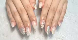 ネイル 🩵atelier- 01 優奈🩵のネイルデザイン