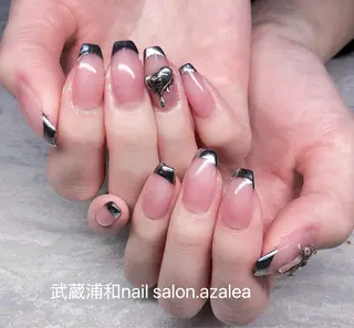 ネイル R inのネイルデザイン