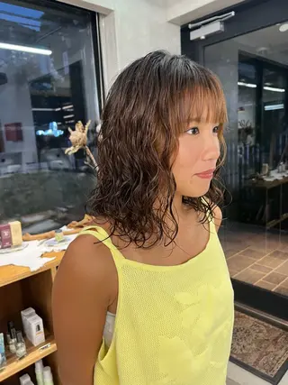 ミディアム パーマ サカモト ナオミのヘアスタイル