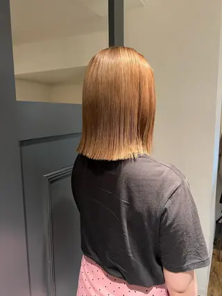 ミディアム カラー 松田 詩奈のヘアスタイル